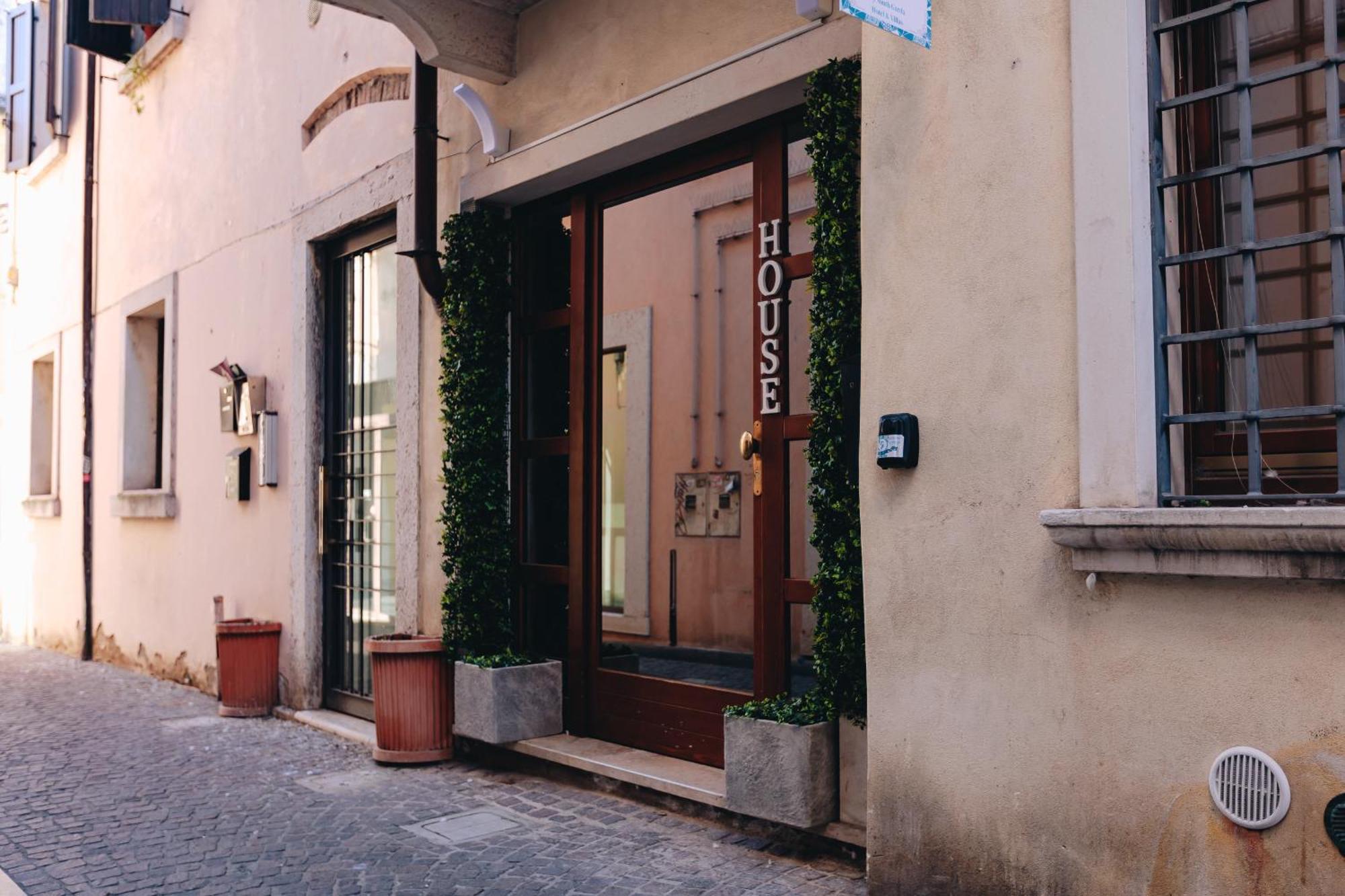 Sg Family - Arilica Loft Apartment Peschiera del Garda Exterior photo